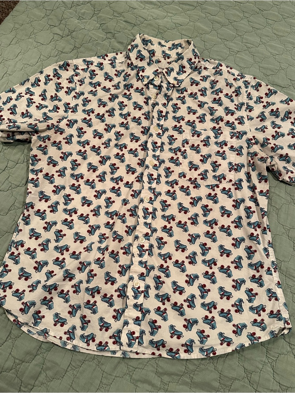 Goodfellow & Co White Short-Sleeve Button-Down with Blue & Red Skate Print